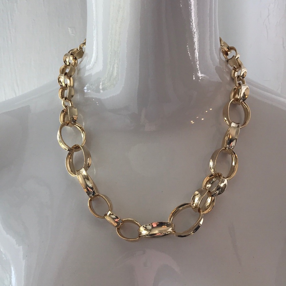 Talbots gold chain link necklace never worn